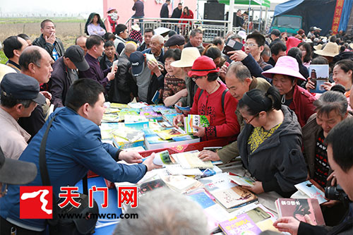 圖書成了“搶手貨”